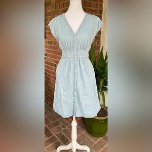 Madewell denim dress size 6. Excellent condition!